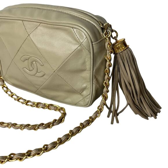 Chanel Vintage Tan Beige Quilted 24K Gold Chain Strap Camera Bag - Picture 10 of 15